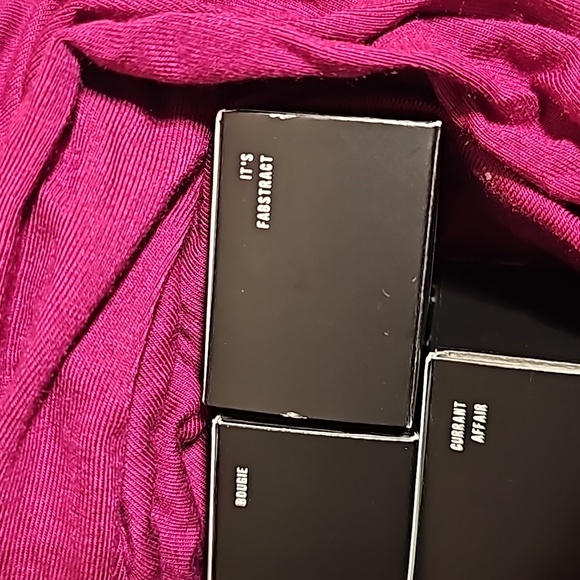 MAC PRO LONGWEAR PAINT POT EYESHADOW - Picture 3 of 3